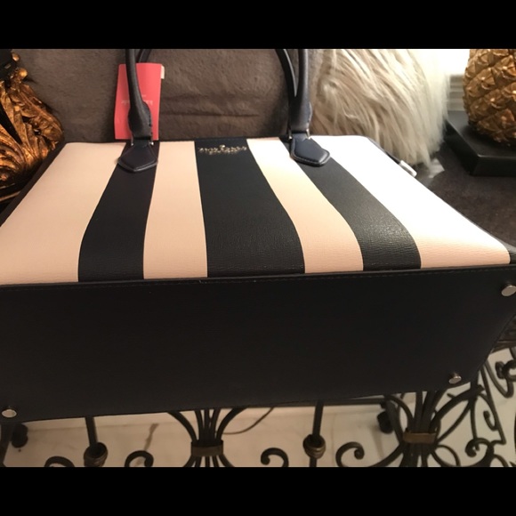 Kate Spade Darcy Pond Stripe Print - Picture 5 of 6